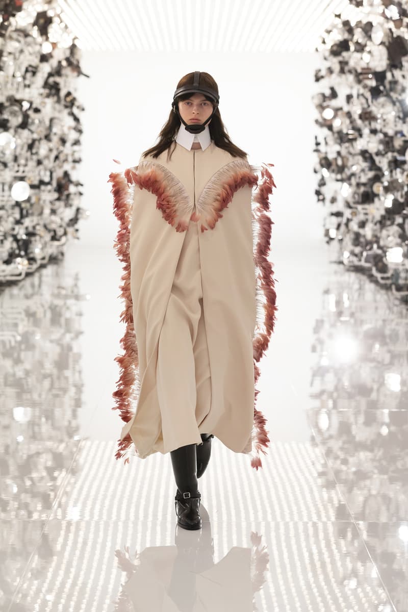 グッチ Gucci Debuts Balenciaga "Collab" on "Aria" Runway alessandro michele demna gvasalia collaboration collection 100th anniversary menswear womenswear price buy website logo jacket