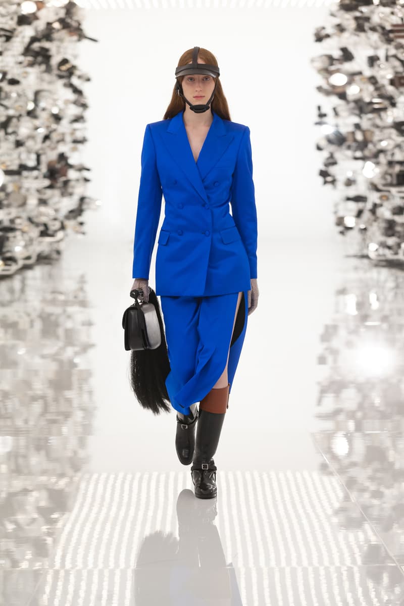 グッチ Gucci Debuts Balenciaga "Collab" on "Aria" Runway alessandro michele demna gvasalia collaboration collection 100th anniversary menswear womenswear price buy website logo jacket
