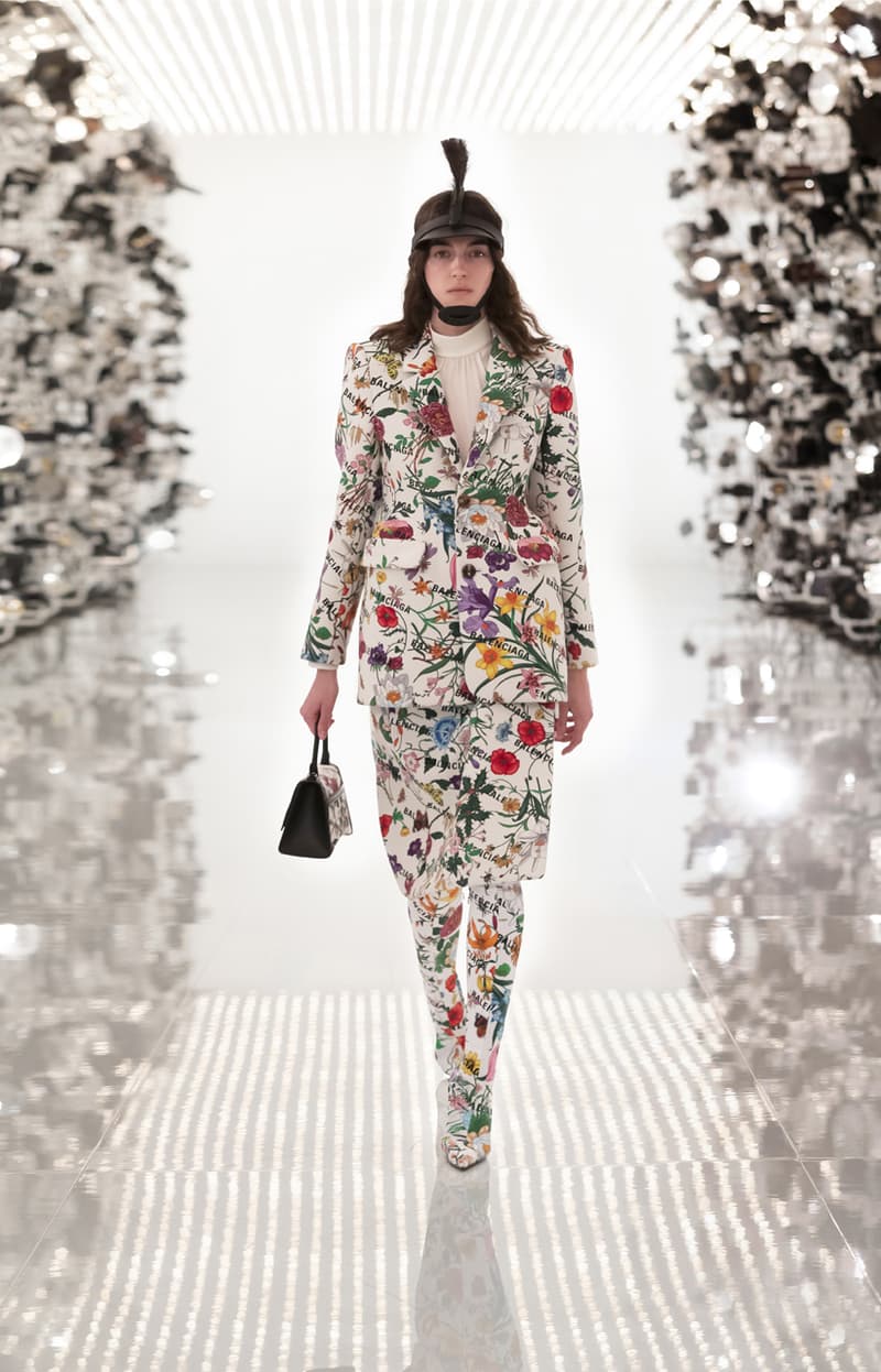 グッチ Gucci Debuts Balenciaga "Collab" on "Aria" Runway alessandro michele demna gvasalia collaboration collection 100th anniversary menswear womenswear price buy website logo jacket