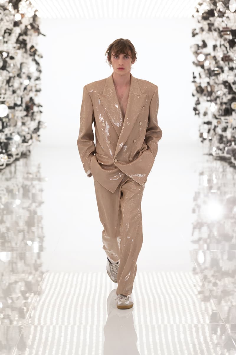 グッチ Gucci Debuts Balenciaga "Collab" on "Aria" Runway alessandro michele demna gvasalia collaboration collection 100th anniversary menswear womenswear price buy website logo jacket