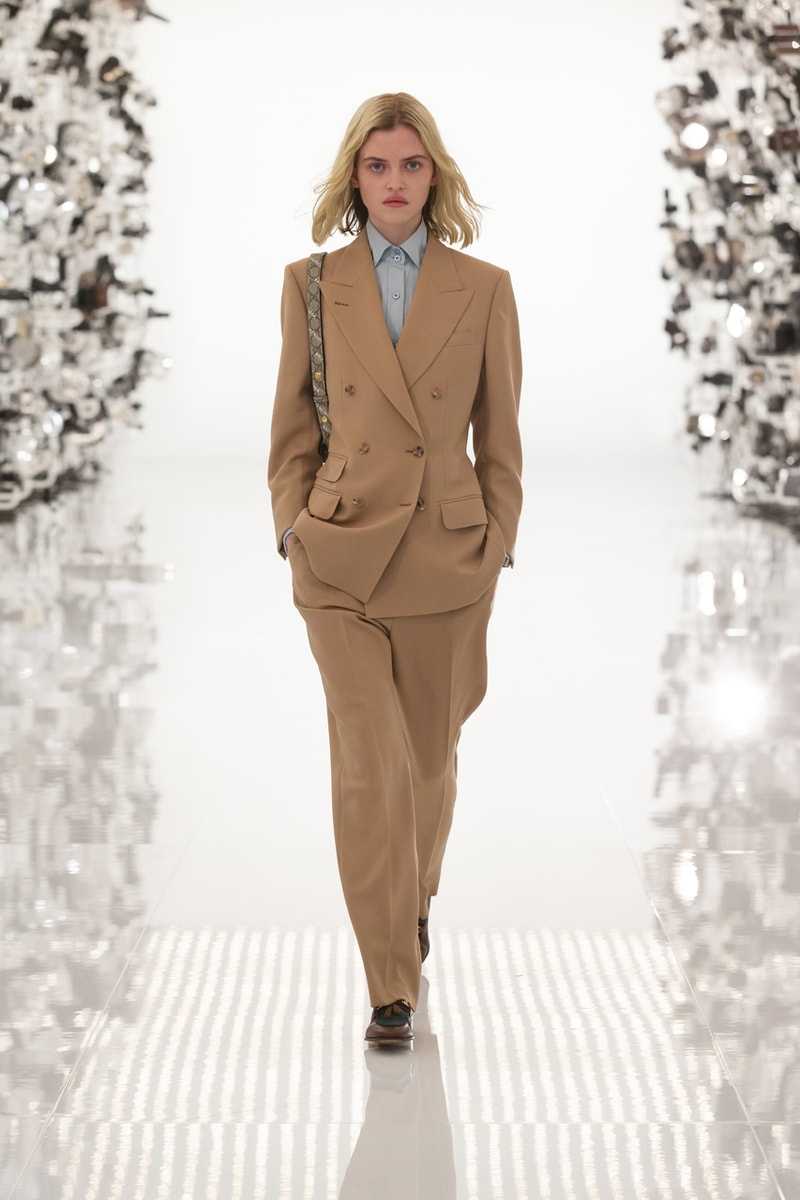 グッチ Gucci Debuts Balenciaga "Collab" on "Aria" Runway alessandro michele demna gvasalia collaboration collection 100th anniversary menswear womenswear price buy website logo jacket