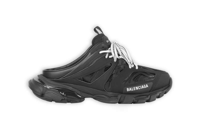 バレンシアガの人気スニーカー トラックがミュール化 Balenciaga Track Mule Black White Beige Sneaker Footwear Mules Release Information First Look Drop Date Demna Gvasalia Vetements Triple S Shoe Work From Home Comfort Cozy Lazy Indoor Slippers Sandals Backless YouTube Facebook Google Twitter TikTok Trends Viral Meme