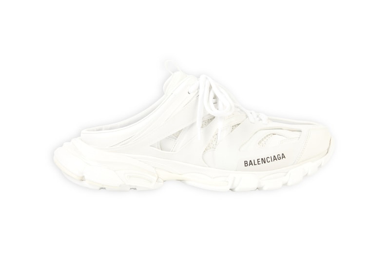 バレンシアガの人気スニーカー トラックがミュール化 Balenciaga Track Mule Black White Beige Sneaker Footwear Mules Release Information First Look Drop Date Demna Gvasalia Vetements Triple S Shoe Work From Home Comfort Cozy Lazy Indoor Slippers Sandals Backless YouTube Facebook Google Twitter TikTok Trends Viral Meme