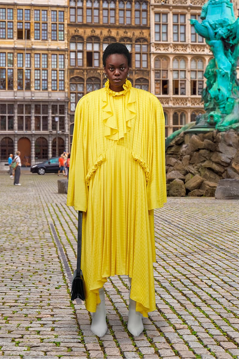 バレンシアガ Balenciaga 2021年冬プレコレクション