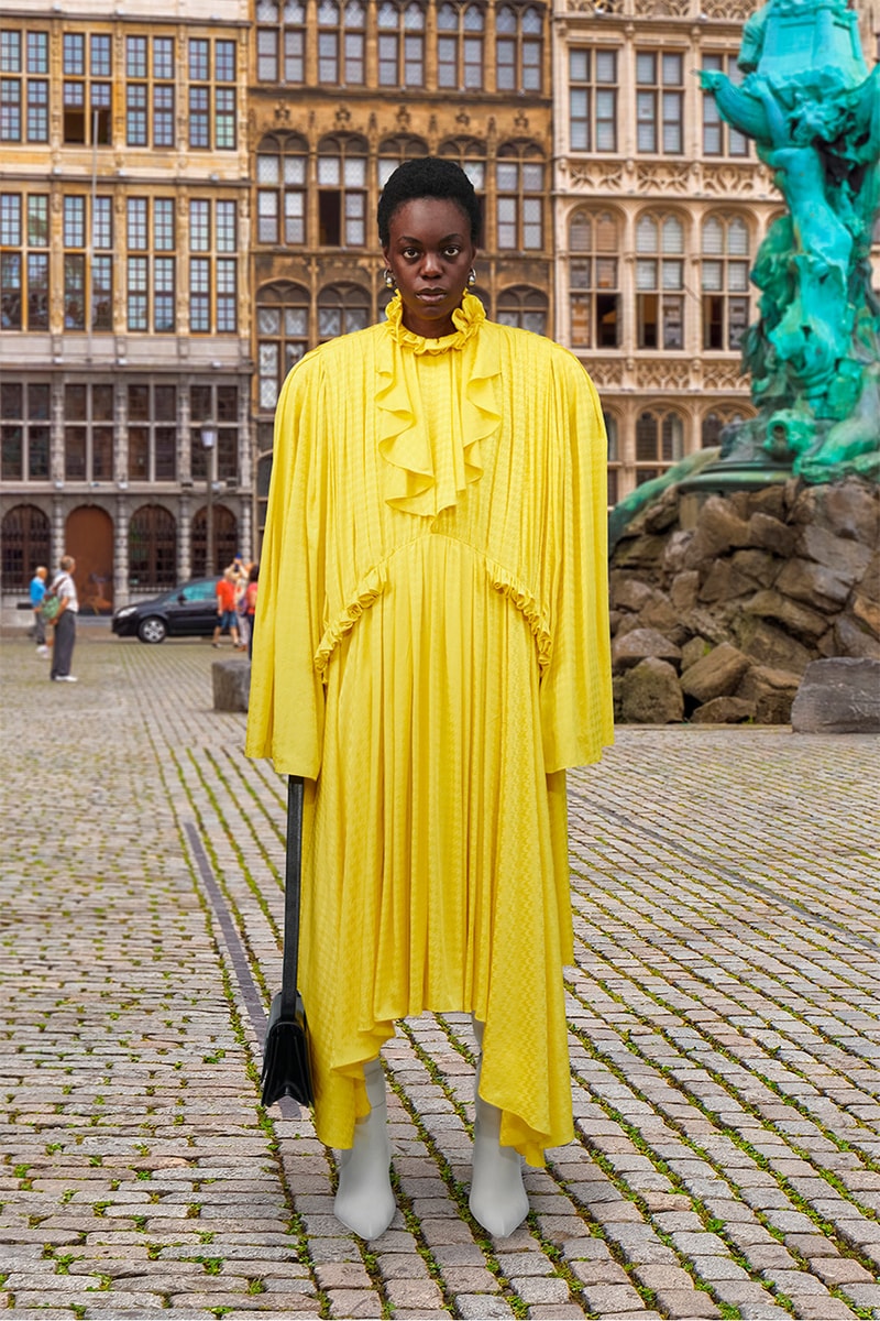バレンシアガ Balenciaga 2021年冬プレコレクション