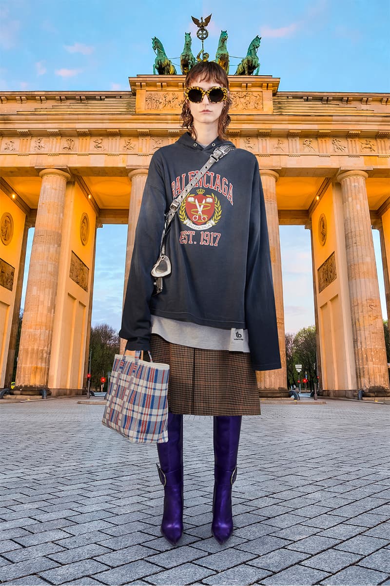 バレンシアガ Balenciaga 2021年冬プレコレクション