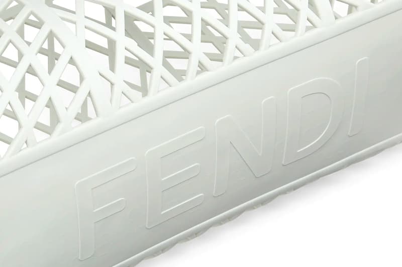 フェンディからラグジュアリーなプラスチック製バスケットバッグが登場 Fendi Recycled Plastic BASKET Handbag Release 1990s nostalgia shopping basket