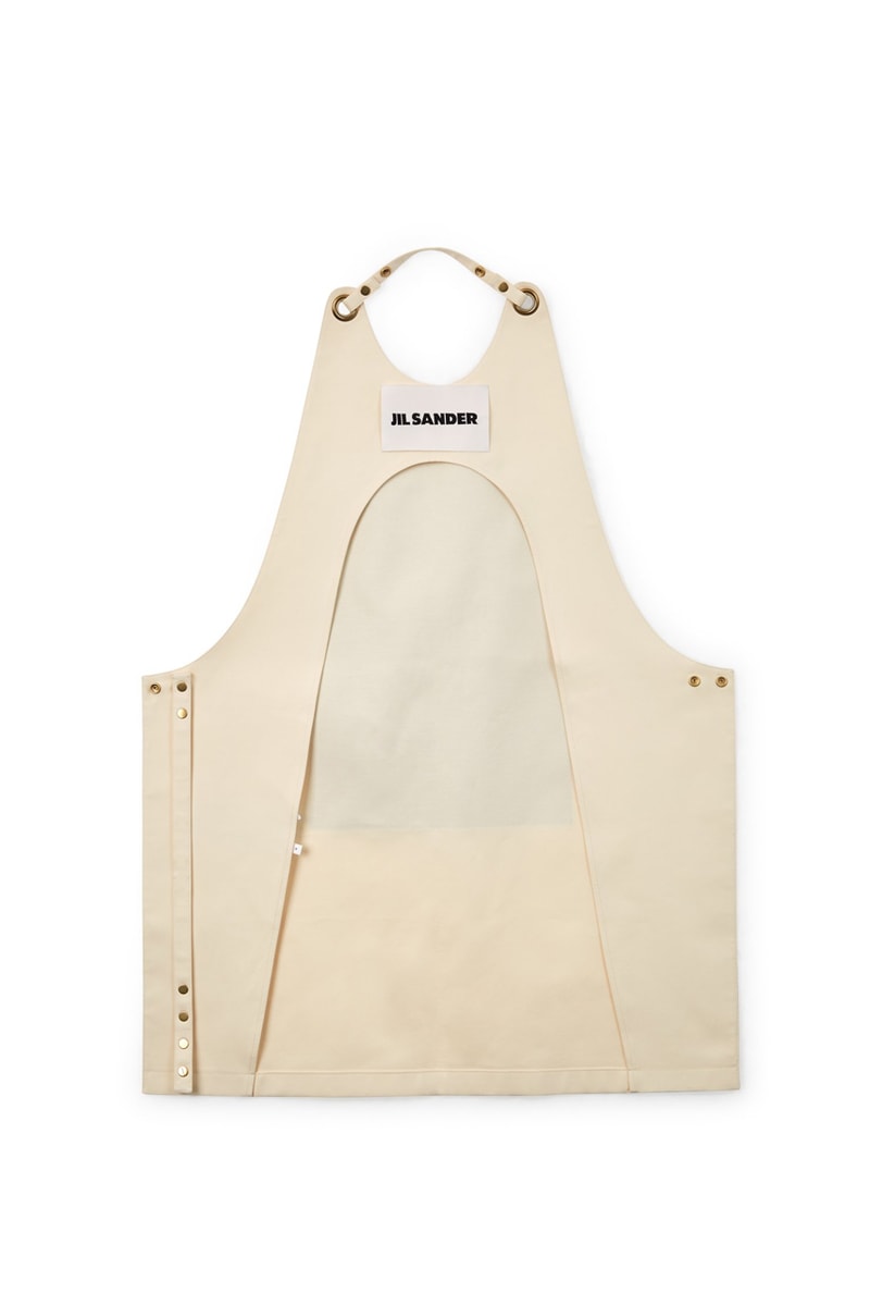 ジル サンダーからハイエンド志向な料理好きの方に向けたエプロンが登場 Jil Sander Men's Apron Lucie Luke Meier Dover Street Market London DSM DSML Cooking Chef Food Kitchen Clothing Chefs Gear