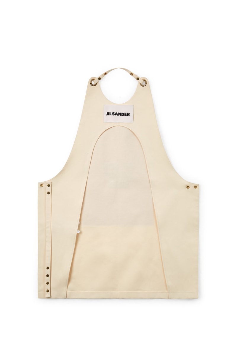 ジル サンダーからハイエンド志向な料理好きの方に向けたエプロンが登場 Jil Sander Men's Apron Lucie Luke Meier Dover Street Market London DSM DSML Cooking Chef Food Kitchen Clothing Chefs Gear