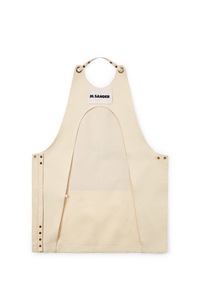 ジル サンダーからハイエンド志向な料理好きの方に向けたエプロンが登場 Jil Sander Men's Apron Lucie Luke Meier Dover Street Market London DSM DSML Cooking Chef Food Kitchen Clothing Chefs Gear 