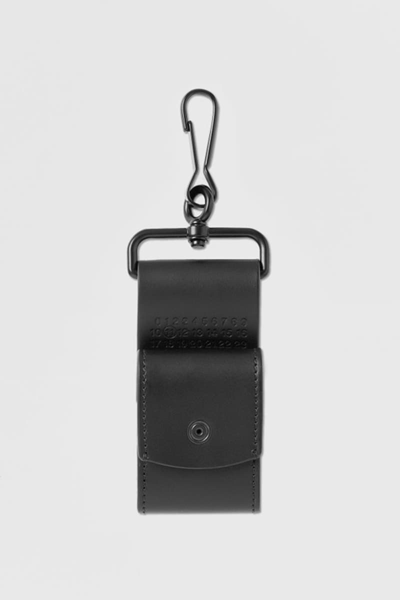 メゾン マルジェラが超小型ミニポーチのようなエアポッズケースをリリース Maison Margiela AirPods Case HBX Release info