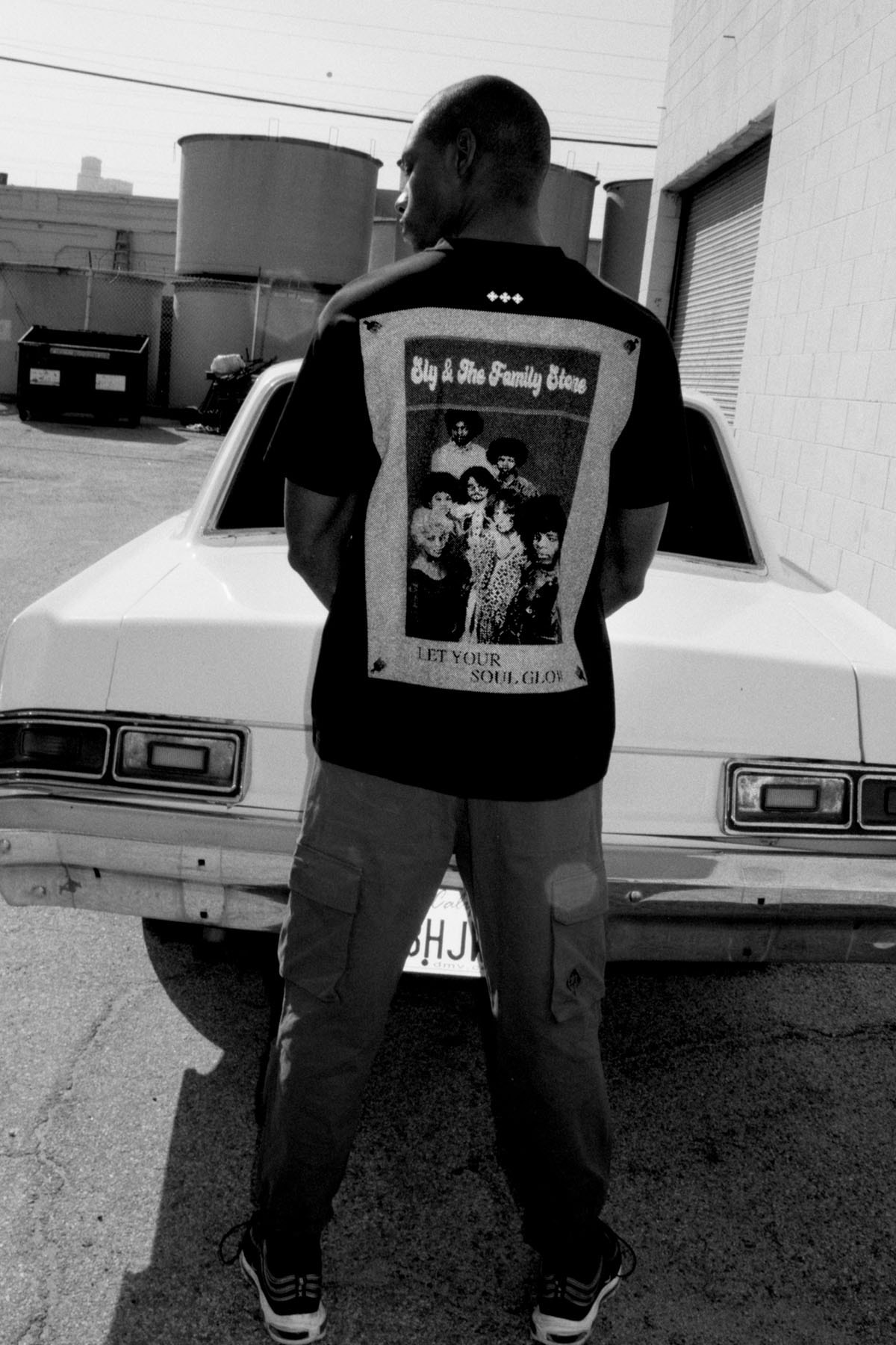 タトラスが 2Pacとスライ・アンド・ザ・ファミリー・ストーンとのコラボアイテムを発売 TATRAS 2Pac Sly & The Family Stone collab T-shirt Vinyl Motion record player turntable release info