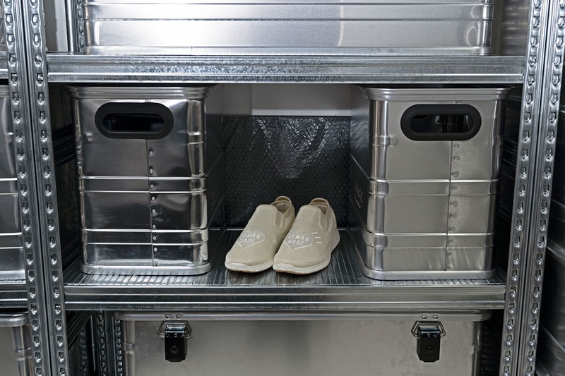 アディダス x ヒューマンメイドからスリッポンピュア adidas Originals x HUMAN MADE®️ から NIGO®️ の手掛けた全く新しいモデル SLIPON PURE HM がリリース 