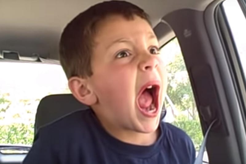 歯医者の麻酔が効き過ぎてキマった男の子のバイラル動画 “David After Dentist” が NFT として約130万円で落札