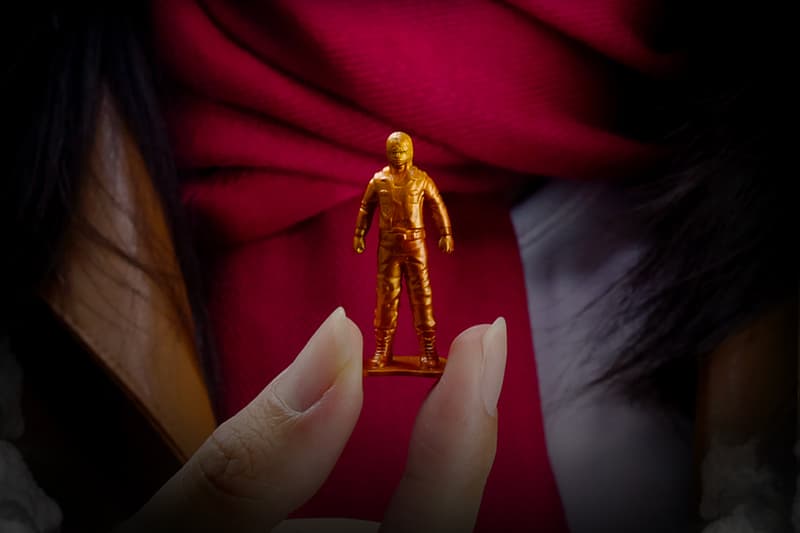 『進撃の巨人』を象徴するシーンを再現したユニークなフィギュアが登場 FatLane Smile of Giant attack on titan meme figure anime manga Thailand resin sculpture figures toys design 