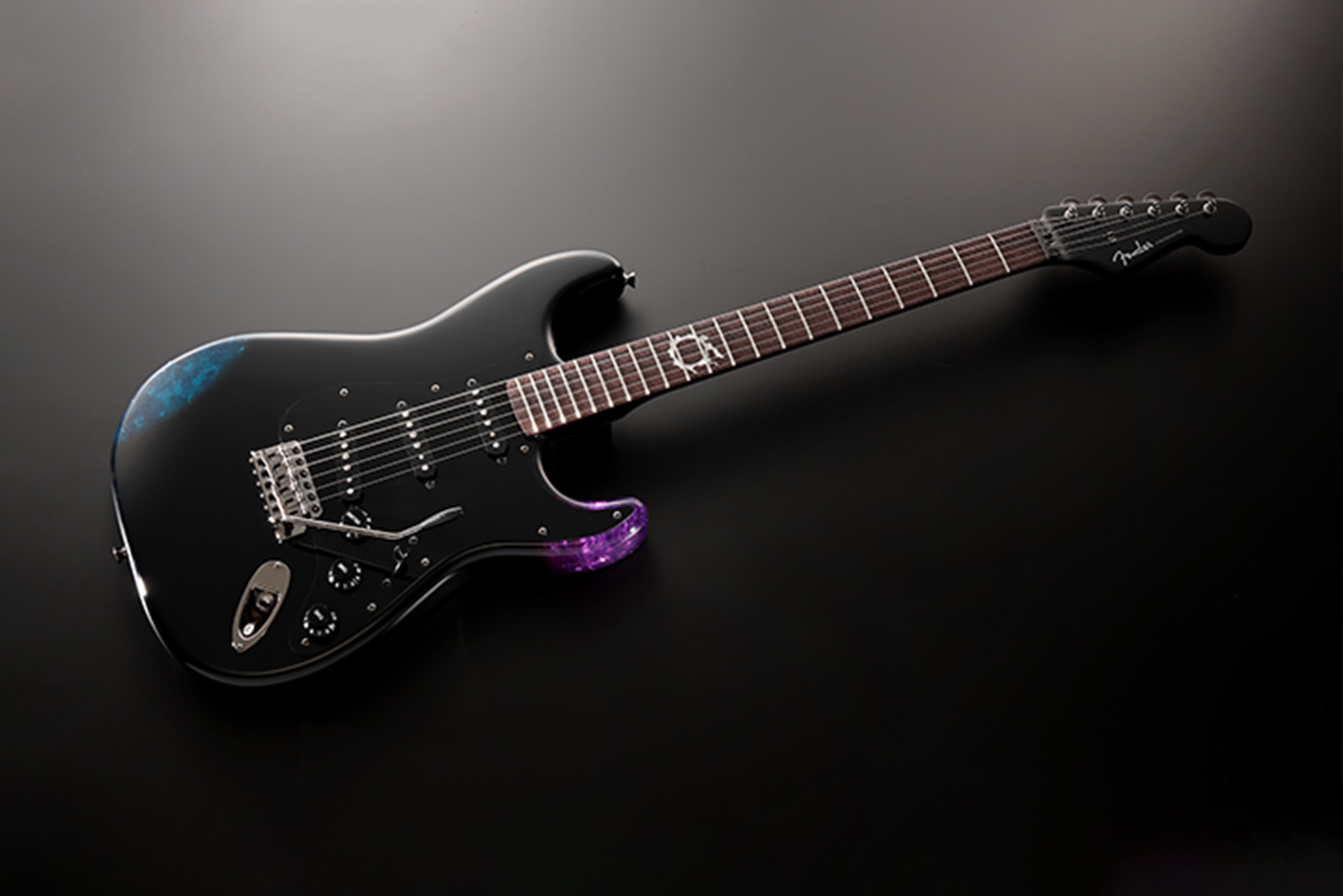フェンダーが創立75周年を記念して『ファイナルファンタジー XIV』とのコラボギターを発売 Fender FINAL FANTASY XIV Stratocaster guitar release gaming Japan Bard Mode Gaming Fender Stratocaster