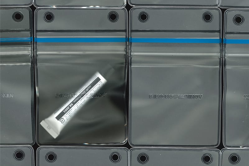 Kiko Kostadinov が retaW とのコラボによるスモーキーな練り香水を発売