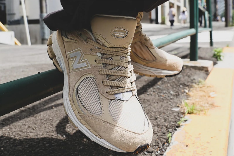 ニューバランスから注目のモデル 2002R の2つの新色がリリース new balance 2002r beige ML2002R2 cream ML2002R3 release date info store list buying guide photos price atmost 
