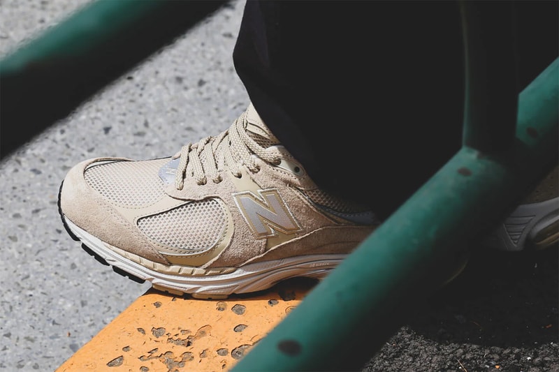 ニューバランスから注目のモデル 2002R の2つの新色がリリース new balance 2002r beige ML2002R2 cream ML2002R3 release date info store list buying guide photos price atmost 
