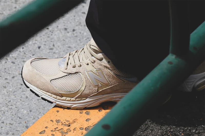 ニューバランスから注目のモデル 2002R の2つの新色がリリース new balance 2002r beige ML2002R2 cream ML2002R3 release date info store list buying guide photos price atmost