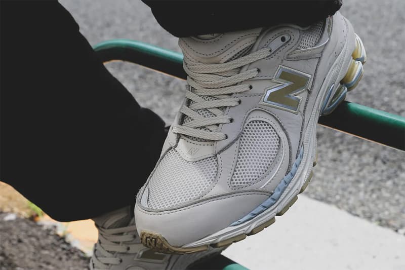 ニューバランスから注目のモデル 2002R の2つの新色がリリース new balance 2002r beige ML2002R2 cream ML2002R3 release date info store list buying guide photos price atmost