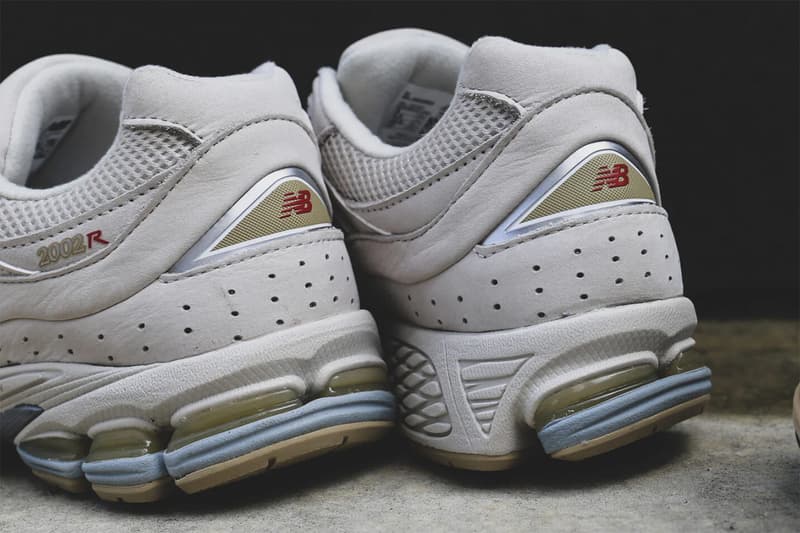 ニューバランスから注目のモデル 2002R の2つの新色がリリース new balance 2002r beige ML2002R2 cream ML2002R3 release date info store list buying guide photos price atmost