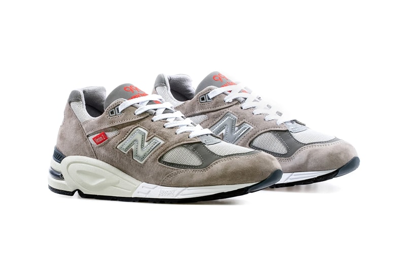 ニューバランスを象徴する900番台シリーズから2つの新作モデルが登場 new balance 990 v2 version 1 2 gray white red m991nv made in england uk official release date info photos price store list buying guide
