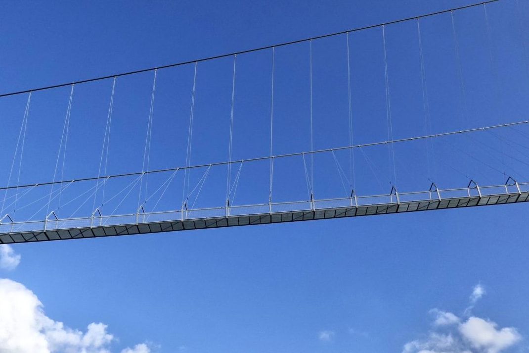 ポルトガルに世界最長の歩行者用吊り橋516 アロウカ ブリッジが誕生 Portugal ponte 516 Arouca worlds longest pedestrian bridge opening