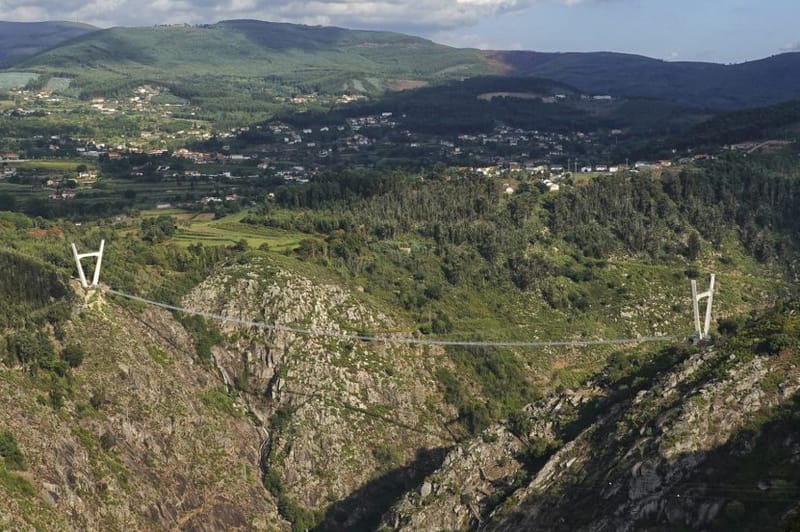 ポルトガルに世界最長の歩行者用吊り橋 516 Arouca Bridge が誕生