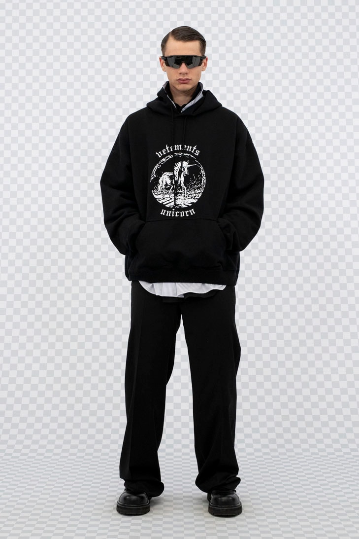 ヴェトモン2022年春夏コレクション Vetements spring summer 2022 collection lookbooks