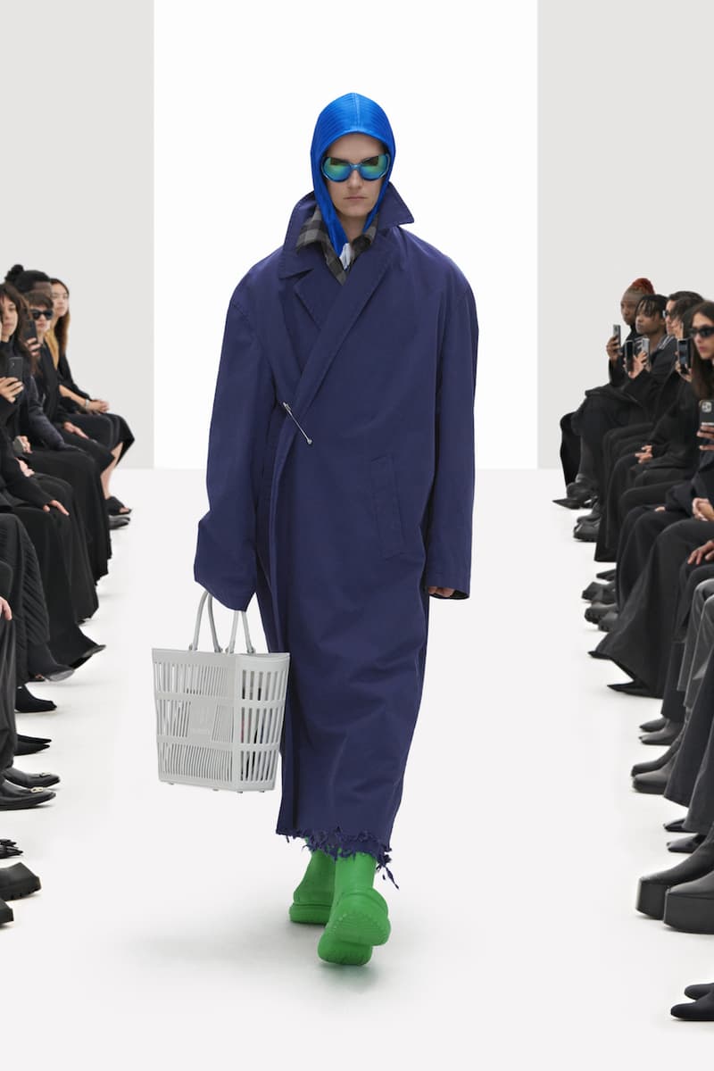 バレンシアガ Balenciaga 2022年春コレクション