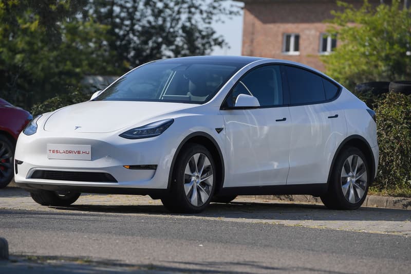 テスラ Tesla が5,974台のリコールを実施 Tesla Recalls Nearly 6,000 Cars Over Possible Loose Brake Parts