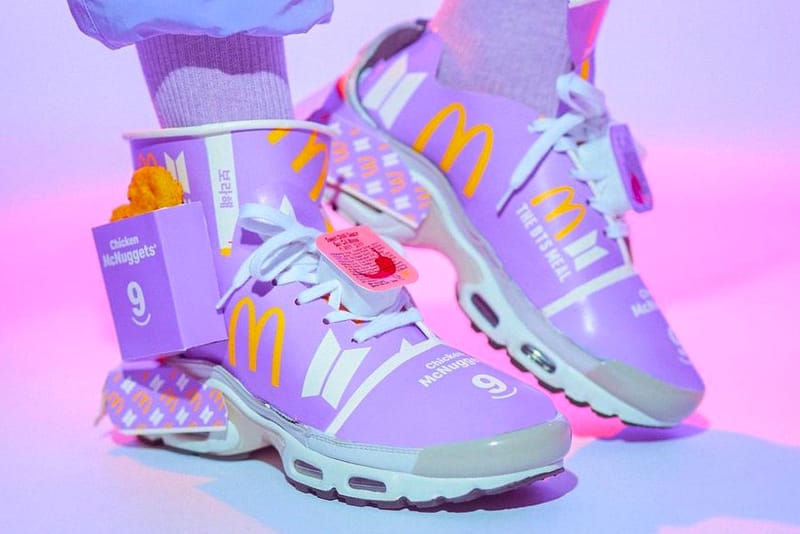 Nike Air Max Plus をベースとした BTS x McDonald’s のカスタムスニーカーをご覧あれ