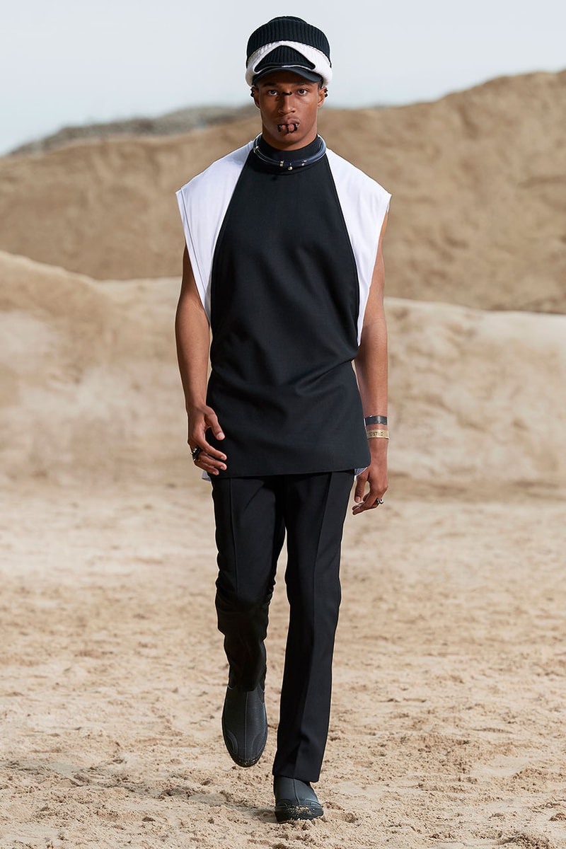 バーバリー Burberry’s Spring/Summer 2022 Menswear Collection Celebrates Freedom and Fluidity Riccardo Tisci