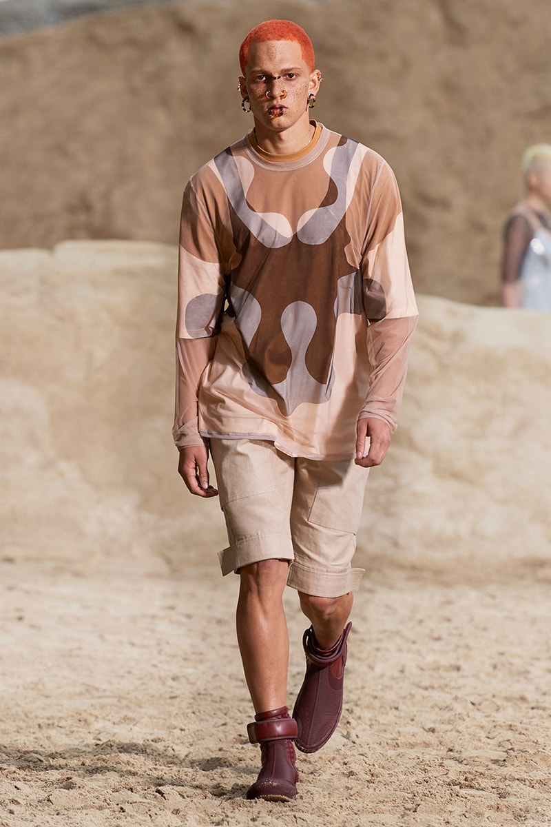 バーバリー Burberry’s Spring/Summer 2022 Menswear Collection Celebrates Freedom and Fluidity Riccardo Tisci
