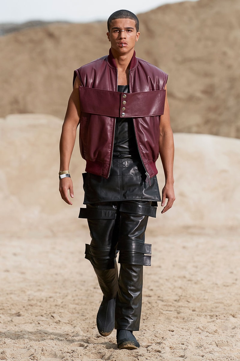 バーバリー Burberry’s Spring/Summer 2022 Menswear Collection Celebrates Freedom and Fluidity Riccardo Tisci