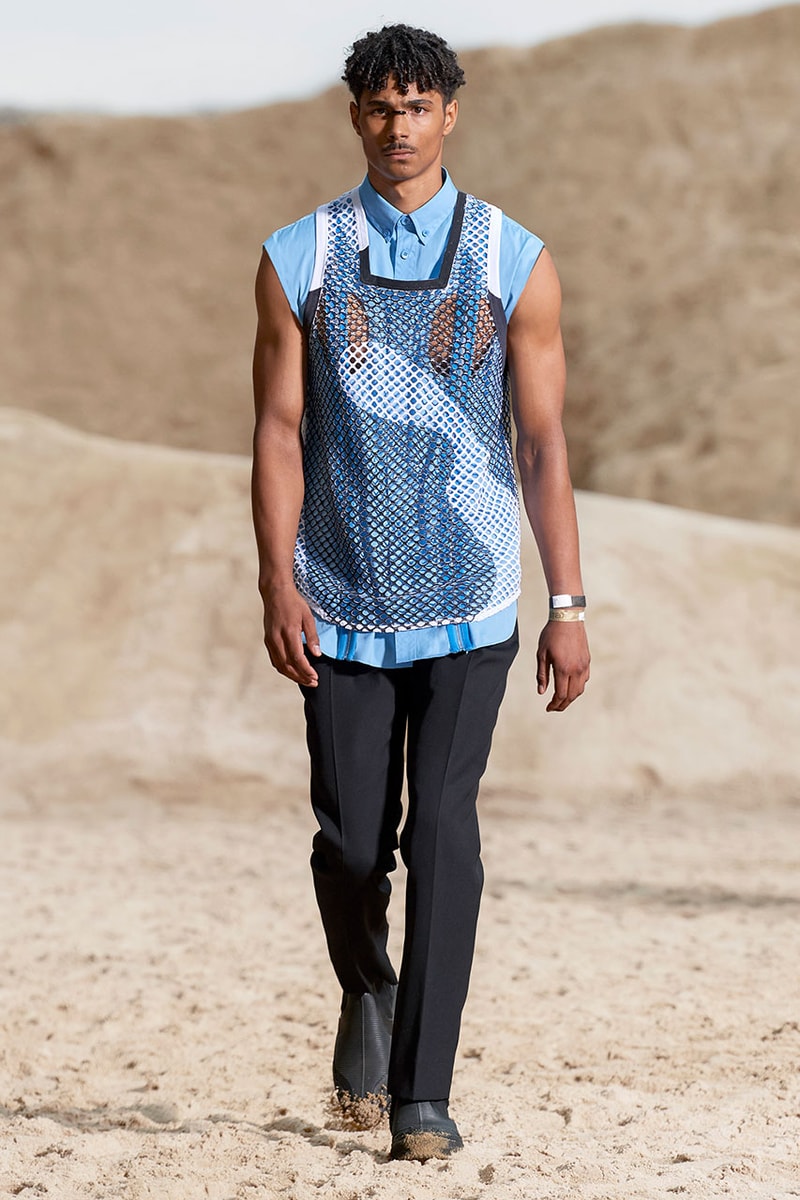 バーバリー Burberry’s Spring/Summer 2022 Menswear Collection Celebrates Freedom and Fluidity Riccardo Tisci