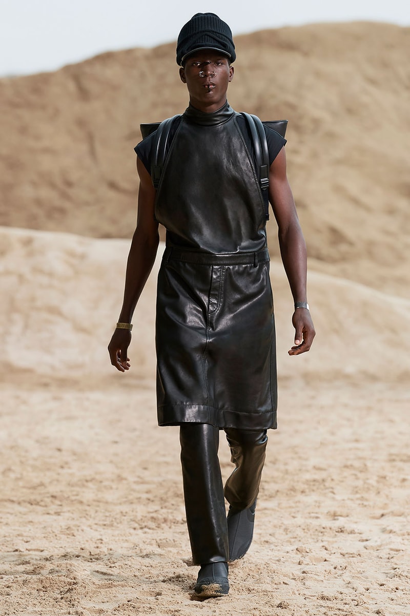 バーバリー Burberry’s Spring/Summer 2022 Menswear Collection Celebrates Freedom and Fluidity Riccardo Tisci