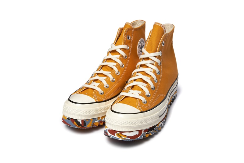 コンバースがマルチカラーのソールを付け加えたチャック70をリリース Converse Chuck 70 Hi Canvas Sunflower Trek 172330C Fall Winter 2021 Yellow Uppers OG Shoe Footwear Release Information Drop Date First Closer Look Americana Vintage Marbled Paint Rugged Sole Unit Reworked Unique Modern