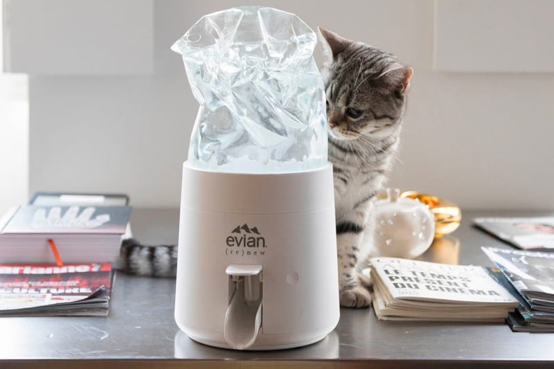 evian からヴァージル・アブローがデザインした家庭用ウォーターサーバー evian® (re)new が登場