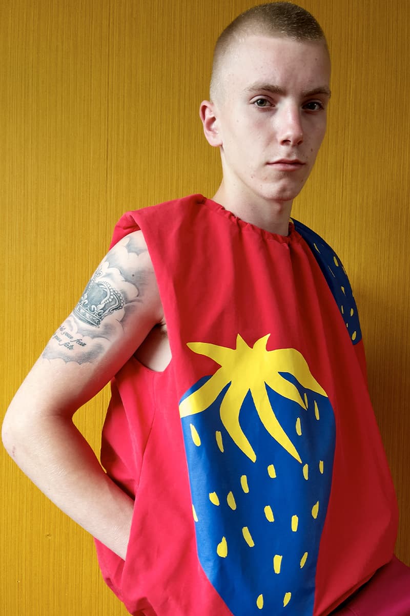 JWアンダーソン ユルゲンテラー JW Anderson Spring/Summer 2022 Menswear Resort 2022 Womenswear Collection Juergen Teller Jonathan Anderson Paris Fashion Week Portal Persol Collaboration Lookbooks