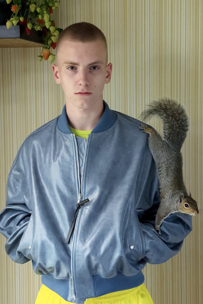 JWアンダーソン ユルゲンテラー JW Anderson Spring/Summer 2022 Menswear Resort 2022 Womenswear Collection Juergen Teller Jonathan Anderson Paris Fashion Week Portal Persol Collaboration Lookbooks