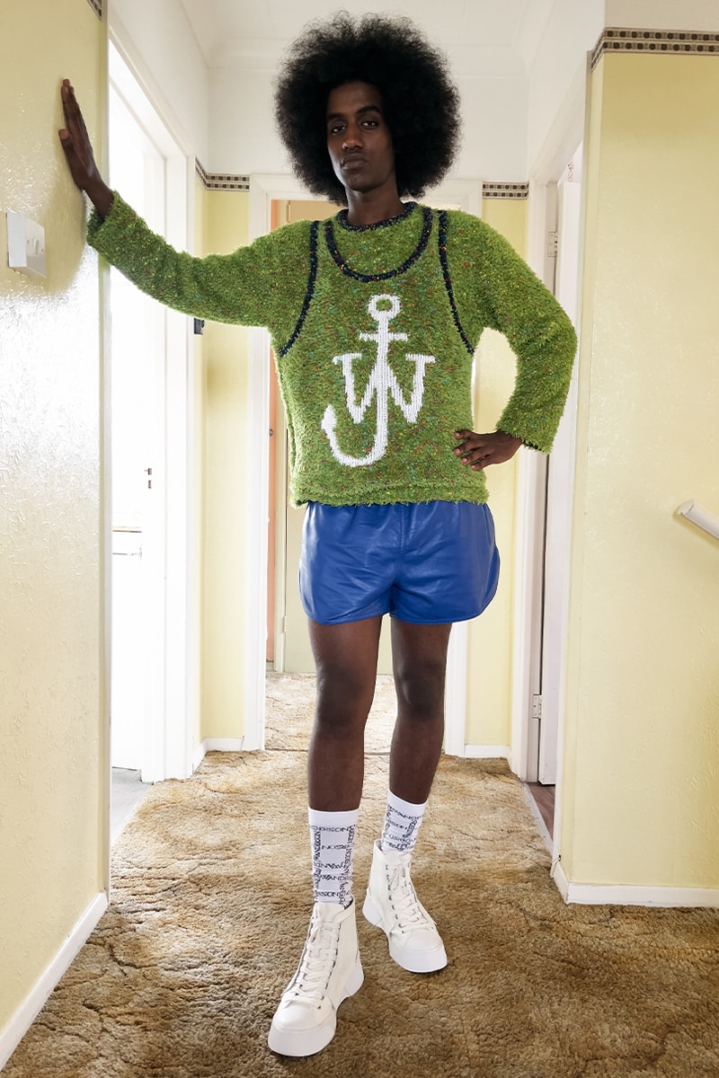 JWアンダーソン ユルゲンテラー JW Anderson Spring/Summer 2022 Menswear Resort 2022 Womenswear Collection Juergen Teller Jonathan Anderson Paris Fashion Week Portal Persol Collaboration Lookbooks