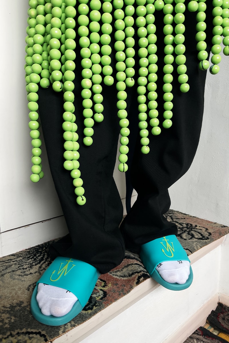 JWアンダーソン ユルゲンテラー JW Anderson Spring/Summer 2022 Menswear Resort 2022 Womenswear Collection Juergen Teller Jonathan Anderson Paris Fashion Week Portal Persol Collaboration Lookbooks