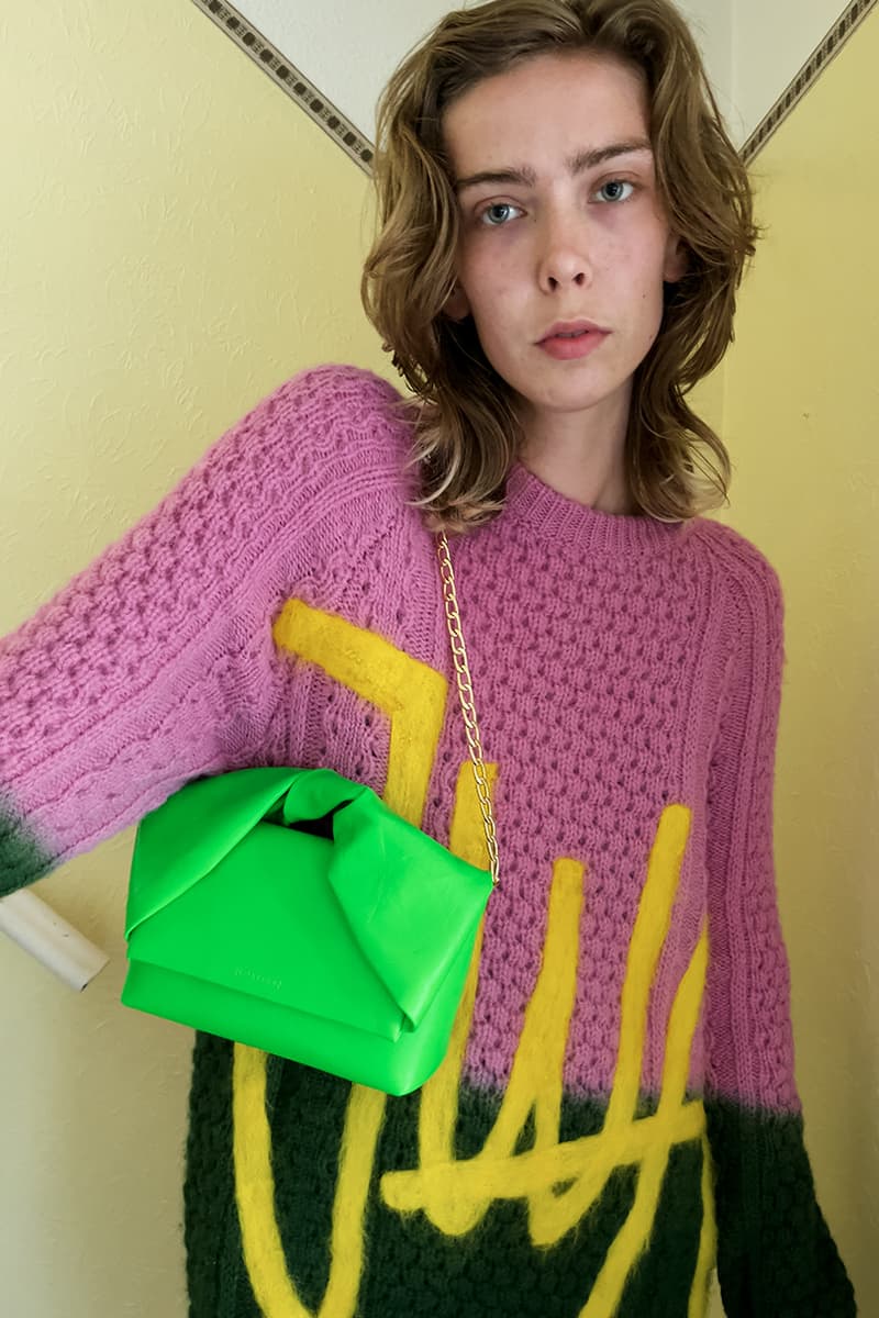 JWアンダーソン ユルゲンテラー JW Anderson Spring/Summer 2022 Menswear Resort 2022 Womenswear Collection Juergen Teller Jonathan Anderson Paris Fashion Week Portal Persol Collaboration Lookbooks