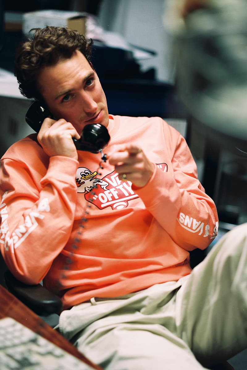 パレス スケートボードとヴァンズが初のコラボレーションをアナウンス vans authentic palace skateboards jeremy the duck salmon black white release information details