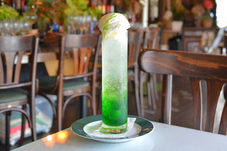 食べログがユーザーから高い評価を得る“喫茶店 百名店 2021”を発表