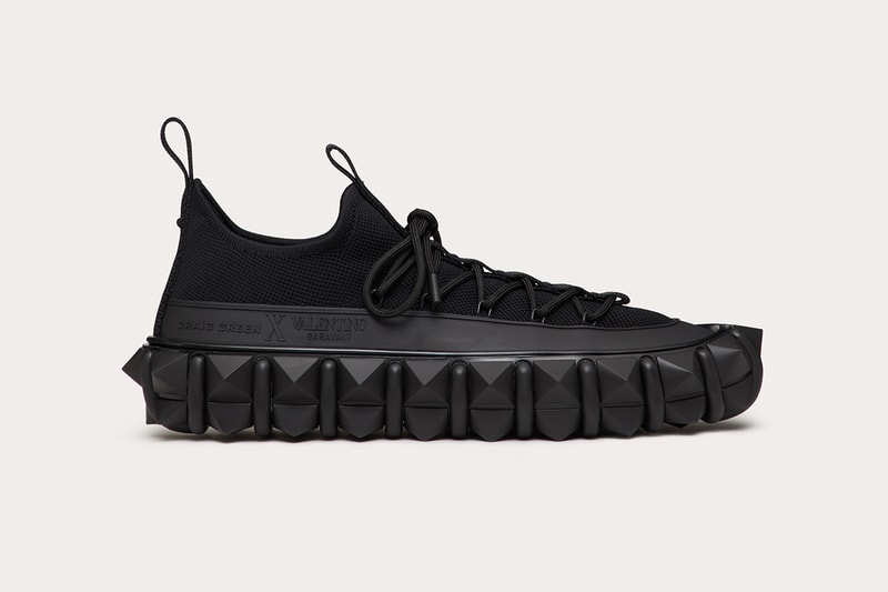 ヴァレンティノ ロックスタッズ Valentino が “Rockstud” 誕生10周年を記念したコラボプロジェクトを発表 Craig Green クレイグ・グリーン）