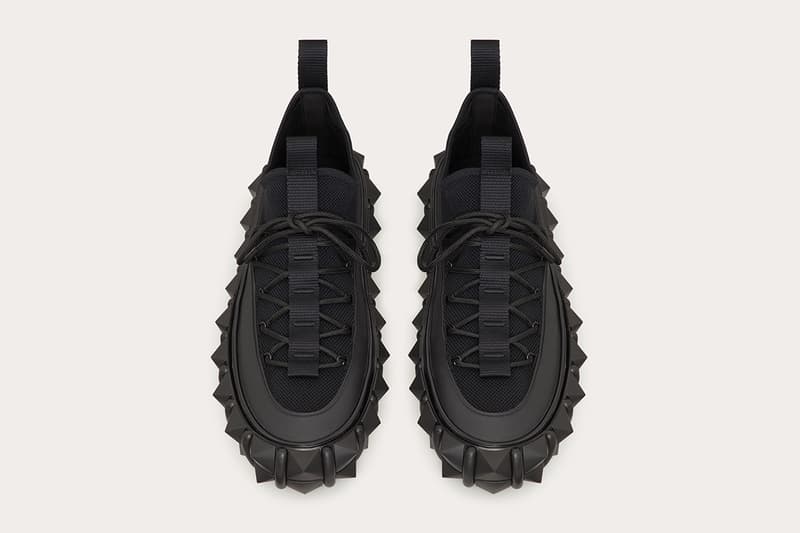 ヴァレンティノ ロックスタッズ Valentino が “Rockstud” 誕生10周年を記念したコラボプロジェクトを発表 Craig Green クレイグ・グリーン）