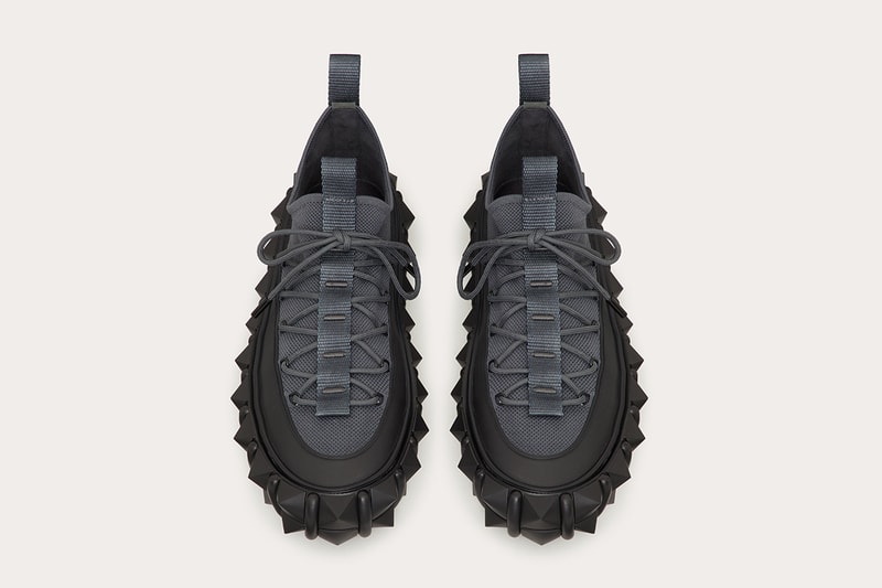 ヴァレンティノ ロックスタッズ Valentino が “Rockstud” 誕生10周年を記念したコラボプロジェクトを発表 Craig Green クレイグ・グリーン）